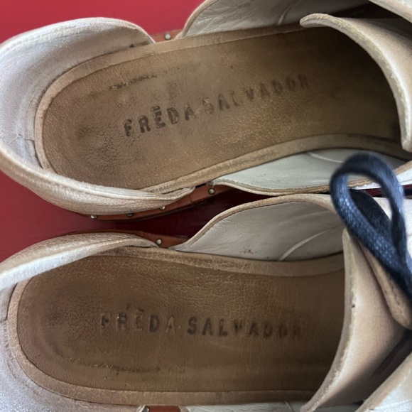 Freda Salvador Wit D’orsay Cream leather Loafers 7.5 - Picture 7 of 14